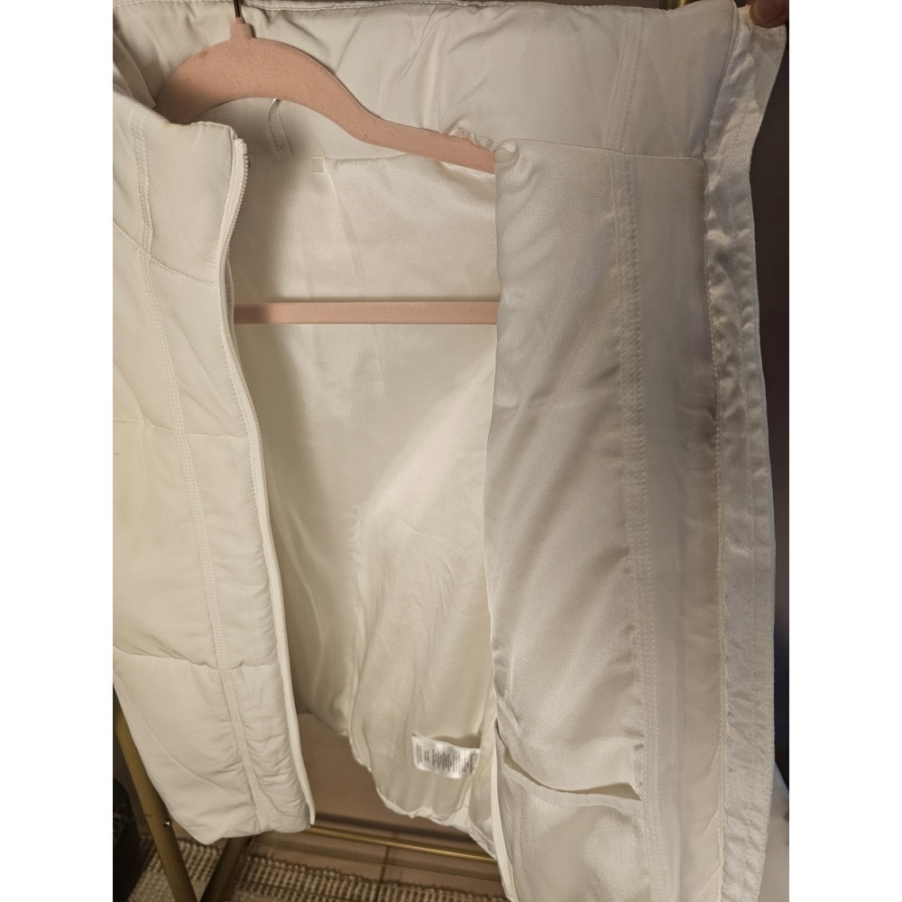 TravisMathew Womens White Quilted Puffer Jacket Full Zip Cropped 1LB007 Size M - Picture 4 of 7